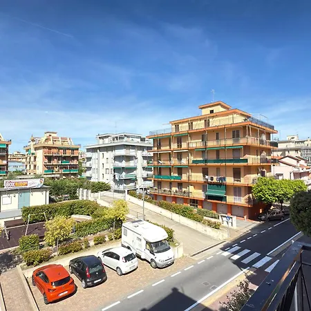 400 Mt Dal Mare - Appena Ristrutturato *